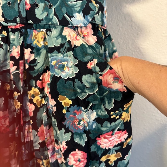 E.D Michaels vintage floral dress. - Picture 3 of 11